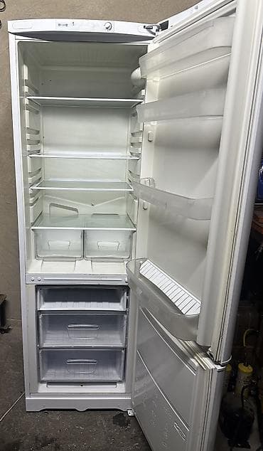 продажа морозильников: Холодильник Indesit, Б/у, Двухкамерный, De frost (капельный), 60 * 185 * 60 — 3