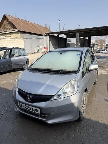 хонта фит: Honda Fit: 2011 г., 1.3 л, Вариатор, Гибрид, Хэтчбэк — 3
