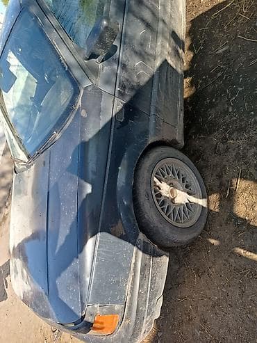 мапет запчасти: Volkswagen Passat: 1989 г., Седан — 2