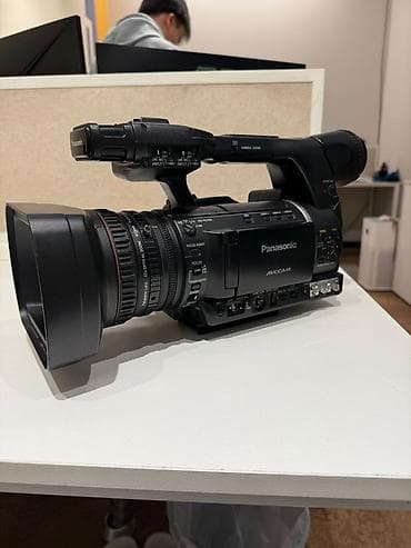 dvd usb: Профессиональная видеокамера Panasonic Ключевые особенности: - — 1