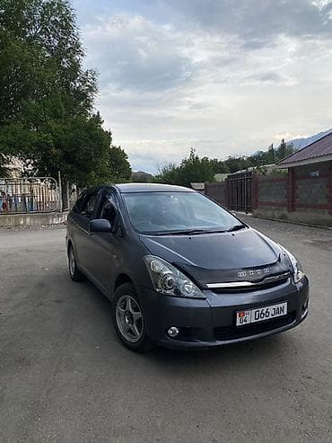 Toyota WISH: 2003 г., 1.8 л, Автомат, Бензин, Универсал