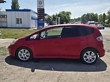 mini cuper: Honda Fit: 2009 г., 1.5 л, Автомат, Бензин, Хэтчбэк — 5