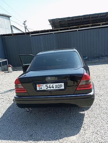 lexus es 2013: Mercedes-Benz C-Class: 1994 г., 2 л, Механика, Бензин, Седан — 3