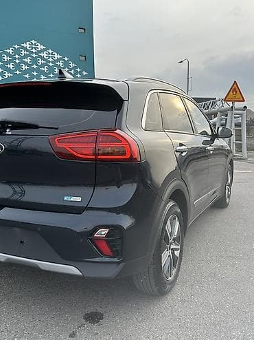 Kia: Kia Niro: 2020 г., 1.6 л, Робот, Гибрид, Кроссовер — 4
