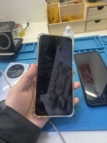 5 000 сомов только телефон доставка: Redmi, Redmi 9A, Б/у — 5