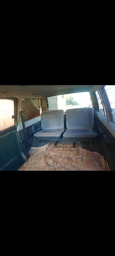 zimmer e9 pro: Toyota Hiace: 1987 г., 1.8 л, Ручные, Бензин, Минивэн — 2
