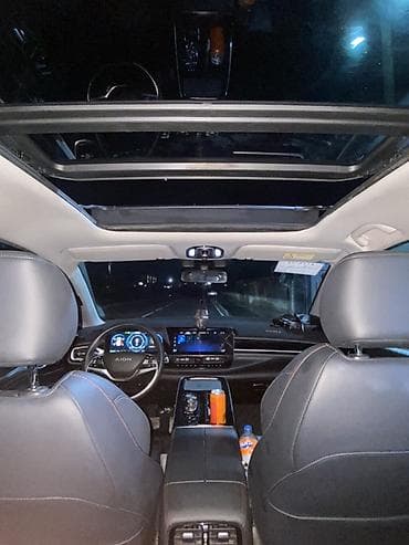 свет для видео: Электромобиль GAC Aion V (кроссовер) Cox 94% Пробег 134,*** Так же — 8