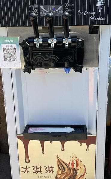 🍦 Продаётся аппарат для мороженого 💰 Цена: 80 000 сом ✅ Практически