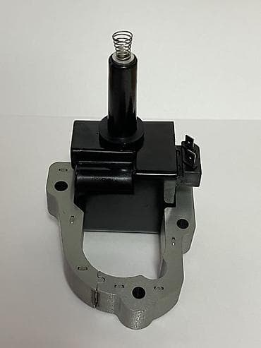 sg 9: Катушка зажигания Mazda 1993 г., Новый — 1