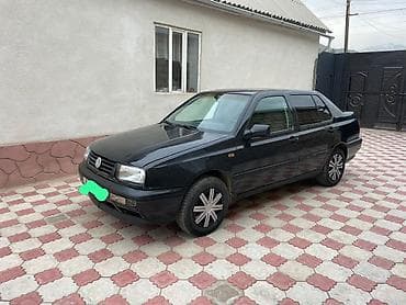 продаю мазда: Volkswagen Vento: 1993 г., Седан — 4