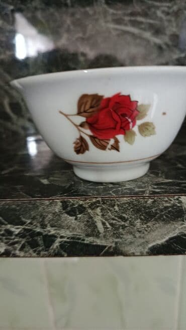 набор столовых приборов бишкек: Пиала для чая б/у в идеальном состоянии как новые с орнаментом цветы — 1