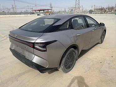 haima 3: Toyota bZ3: 2023 г., Электромобиль, Лифтбек — 5