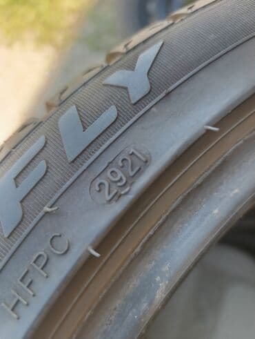 шины на форанер: R-17 -215-45. Привозные из Японии. Шины зимние комплект 4 шт. По нашим — 7