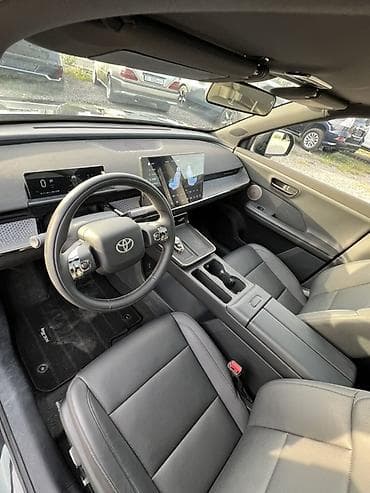 Toyota bZ3X: 2025 г., Автомат, Электромобиль, Кроссовер — 7