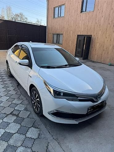 mark 2 110: Toyota Corolla: 2019 г., 1.8 л, Гибрид, Седан — 3