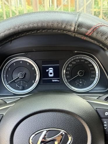 Hyundai Sonata: 2019 г., 0.2 л, Автомат, Газ, Седан — 7