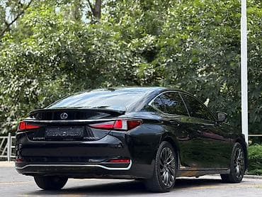 corolla 2016: Lexus ES: 2019 г., 2.5 л, Автомат, Гибрид, Седан — 5
