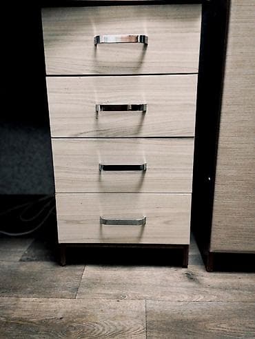 стол письменный бу: Компьютерный стол, Б/у, С полками — 3