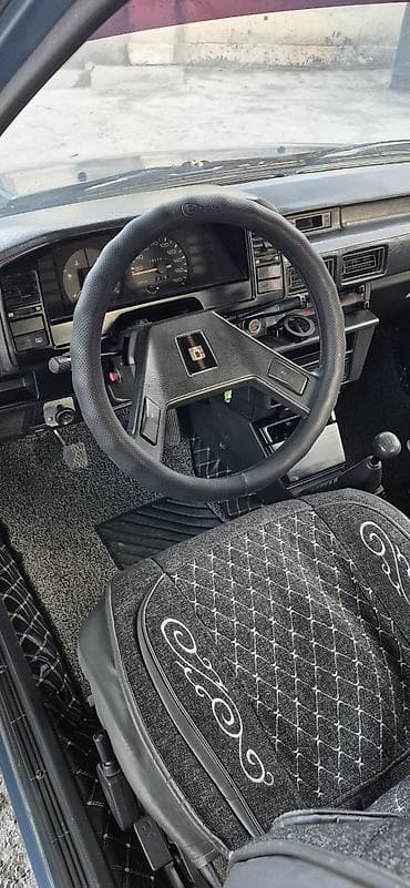 corolla 2016: Toyota Corolla: 1986 г., 1.3 л, Механика, Бензин, Хэтчбэк — 6