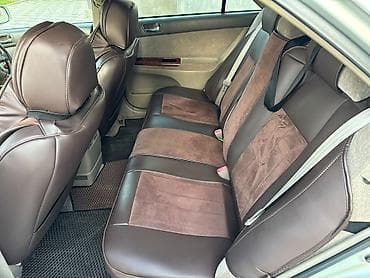 Toyota Camry: 2003 г., Газ — 8