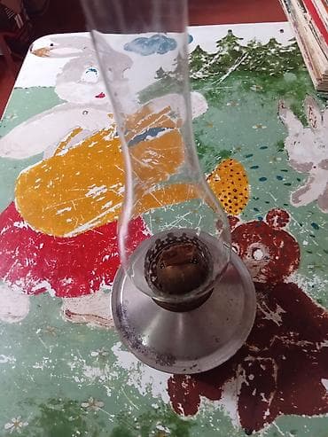 Бра и настенные светильники: Керосиновая лампа с высоким стеклянным плафоном (колбой) и — 7