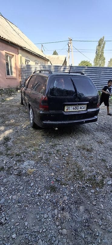 Opel Vectra: 2000 г., 1.6 л, Механика, Бензин, Универсал — 4