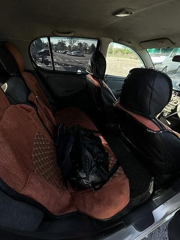 Продажа авто: Toyota Vitz: 2000 г., 1 л, Автомат, Бензин, Хэтчбэк — 7