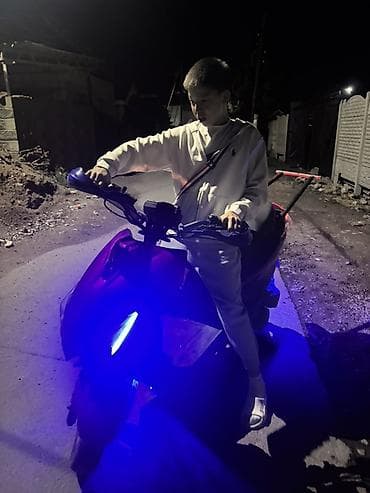 Унаа: Кичи мопед M8, 175 куб. см, Бензин, Колдонулган — 3