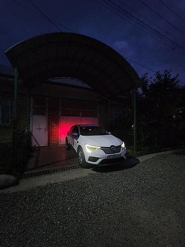 byd e2: Renault : 2020 г., 1.4 л, Автомат, Бензин, Фастбек — 2