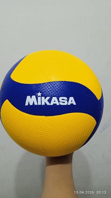 Волейбольный мяч Mikasa V200W новая неиспользованная, в подарок даём🎁
