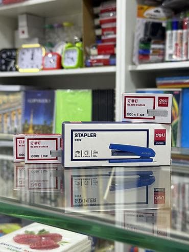 Степлер Deli Exceed 0229 + скобы - Компактный настольный степлер at lalafo.kg Степлер Deli Exceed 0229 + скобы - Компактный настольный степлер