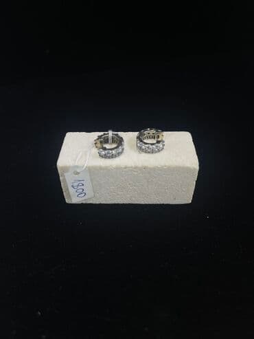 украшение шампанского для свадьбы: Элегантные серьги-кольца серебристого цвета, украшенные россыпью — 24