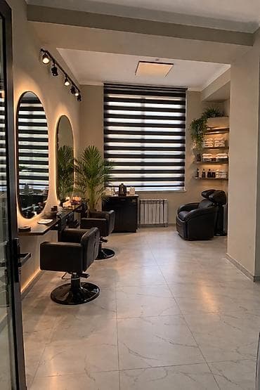 ищу работу в салоне: Ищем парикмахера-универсала с опытом работы. Важно уверенное владение — 1