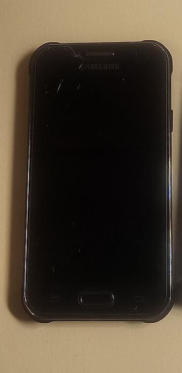 samsung galaxy j2: Два мобильных телефона комплектом: 1) Samsung Galaxy J1 (модель — 1