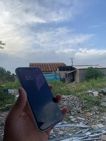 iphone x xs: IPhone Xr, Б/у, 128 ГБ, Белый, Чехол — 3