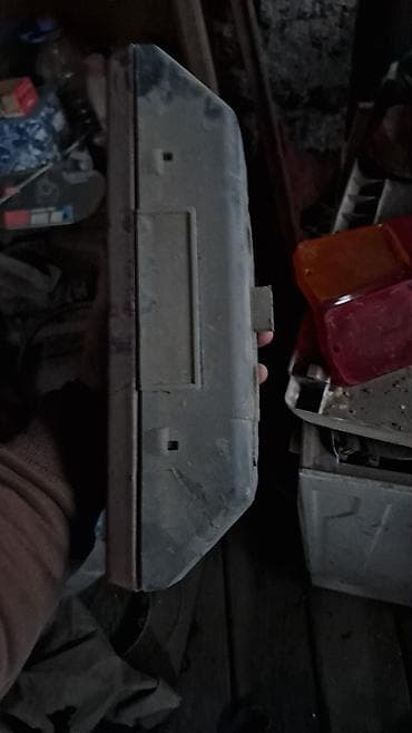 Строительное оборудование: Домкрат бутылочного типа + винтовой домкрат, а также светотехника для — 5