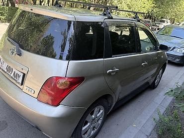 Продажа авто: Toyota Ist: 2003 г., Хэтчбэк — 5