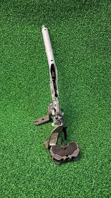 Рычаг стояночного тормоза BMW E60 правый руль ​ В отличном