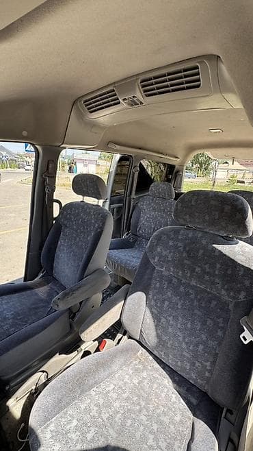 Nissan Serena: 2002 г., 2 л, Автомат, Газ, Вэн/Минивэн — 5