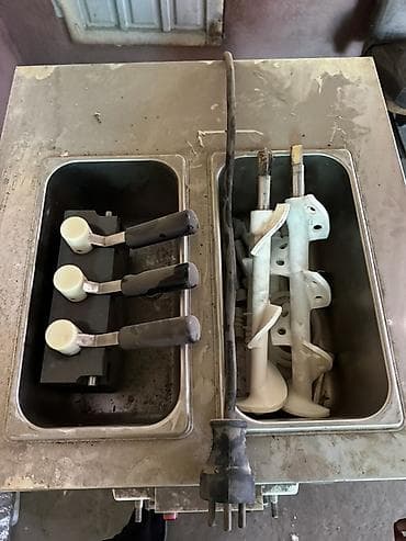 высечка бу: Аппарат для мороженого,трех фаска 2 резервуара по 8-10 литров общий — 5