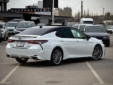 360: Toyota Camry: 2021 г., Бензин, Седан — 3