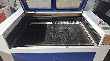 Производство строительных материалов: Лазерный гравер/резак CO₂ формата 1390 180W для резки и гравировки — 2