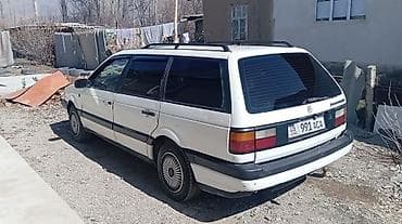 Volkswagen: Volkswagen Passat Variant: 1988 г., 1.8 л, Механика, Бензин, Универсал — 1