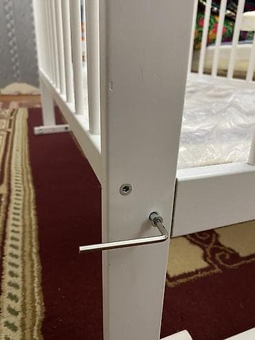 ложе: Детская кроватка с маятниковым механизмом и выдвижным ящиком почти — 7