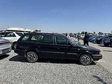 Volkswagen Passat: 1990 г., 1.8 л, Кол менен иштөөчү, Бензин, Универсал — 4