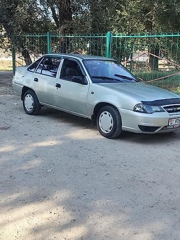 lada 9: Daewoo Nexia: 2008 г., 1.5 л, Механика, Газ, Седан — 3