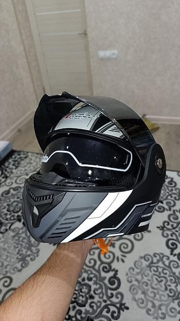 вело зеркало: Мото/велошлем с откидной нижней частью и зеркальным визором - Тип — 8