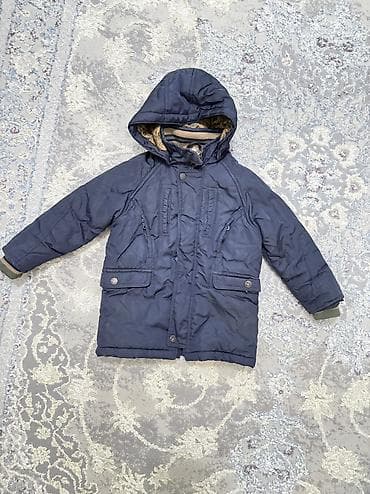 nike tech: 200 сом
Детская зимняя куртка 4-5 лет — 1