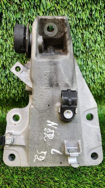 n52: Лапа двс левая N52 е90 е87 е89 22 11 6 —-760 315 Год 2006 В — 3