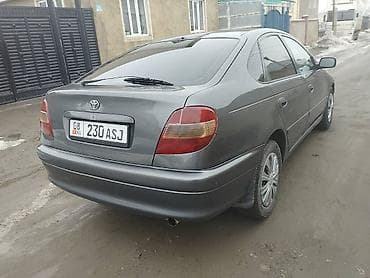mers w211: Toyota Avensis: 2002 г., Механика, Бензин, Лифтбек — 4